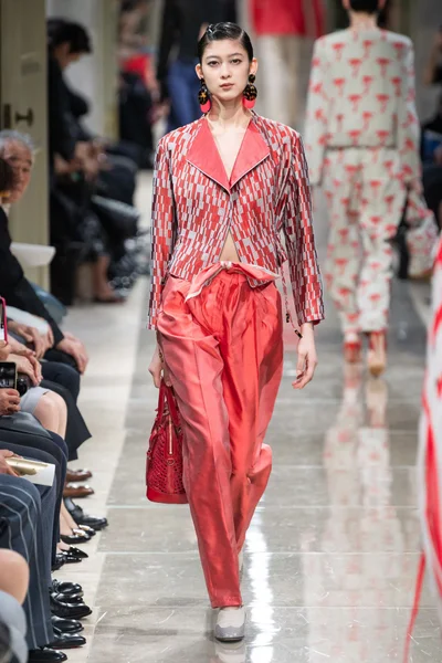Look 106